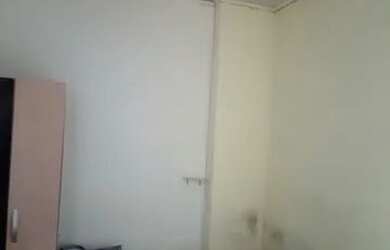 Imagem: A casa possui 1 Dormitório, 1 Banheiro e está localizado