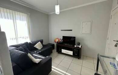 Imagem: O apartamento possui 1 Dormitório, 1 Banheiro, 1 Vaga na garagem