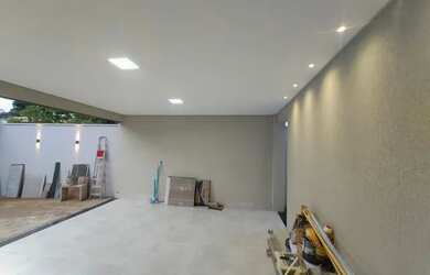 Imagem 4: Casa de alto padrão a venda no Jardim Balneário Meia Ponte, possui 360m² de lote e 185m² c