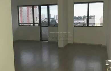 Imagem: O depósito possui 2 Vagas na garagem, 62m² de Área e está