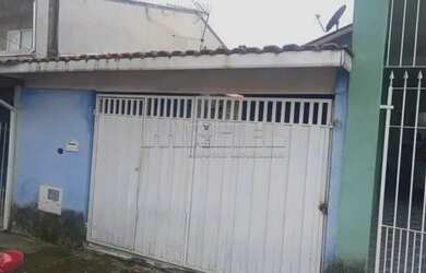 Imagem: A casa possui 1 Dormitório, 1 Banheiro, 2 Vagas na garagem