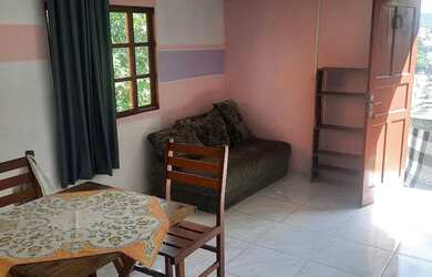 Imagem: A casa possui 1 Dormitório, 1 Banheiro e está localizado