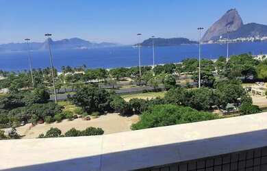 Imagem 3: Cobertura no Flamengo. Varanda, Vista para o mar, 105m² de Áreae2 Banheiros