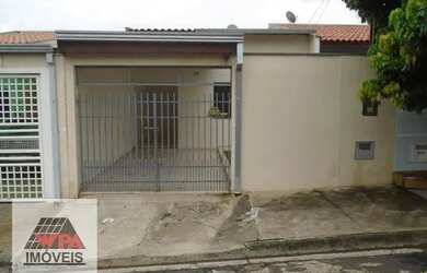 Imagem: A casa possui 2 Dormitórios, 1 Banheiro, 1 Vaga na garagem