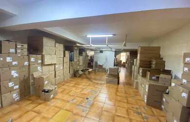 Imagem: A casa possui 3 Dormitórios, 2 Banheiros, 3 Vagas na garagem