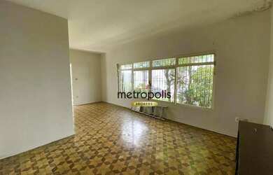 Imagem: A casa possui 2 Dormitórios, 2 Banheiros, 2 Vagas na garagem