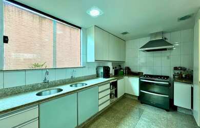 Imagem 3: Casa à venda no Cond. Greenville 1 , 5 suítes , 450m2 piscina por 2MM