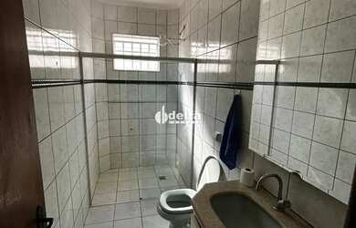 Imagem 11: Casa residencial com 5 quartos e 4 suítes disponível para venda e locação...