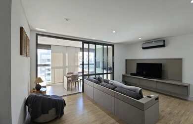 Imagem: O apartamento possui 3 Dormitórios, 2 Banheiros, 2 Vagas na