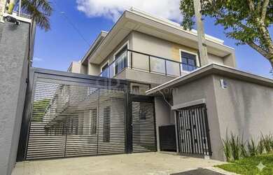 Imagem: A casa em condomínio possui 3 Dormitórios, 3 Banheiros, 2