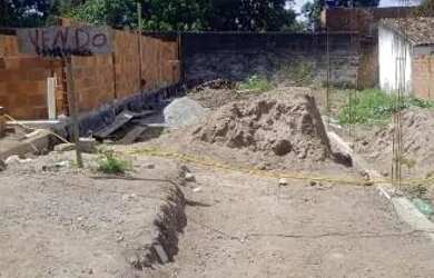 Imagem 1: Vendo terreno. 