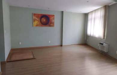 Imagem: O apartamento possui 2 Dormitórios, 2 Banheiros e 127m² de