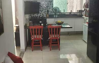 Imagem 6: Imóvel para aluguel e venda possui 210 metros quadrados com 4 quartos