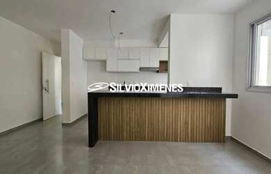 Imagem: O apartamento possui 3 Dormitórios, 2 Banheiros, 2 Vagas na