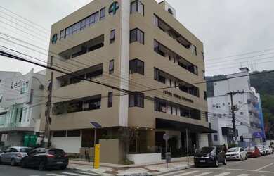 Imagem 2: Oportunidade de Venda Sala Comercial em Centro Médico no Coração de...