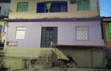 Imagem: A casa possui 5 Dormitórios, 5 Banheiros, 1 Vaga na garagem