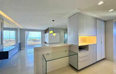 Imagem: O apartamento possui 3 Dormitórios, 2 Banheiros, 2 Vagas na