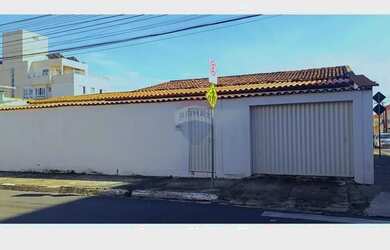 Imagem: O depósito possui 2 Vagas na garagem, 360m² de Área e está