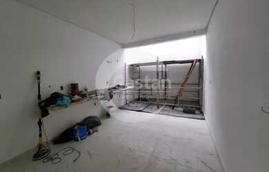 Imagem: A casa possui 2 Dormitórios, 4 Banheiros, 2 Vagas na garagem