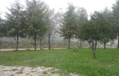 Imagem: A chácara possui 150m² de Área Privada e está localizado