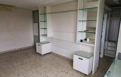 Imagem: O apartamento possui 4 Dormitórios, 5 Banheiros, 3 Vagas na