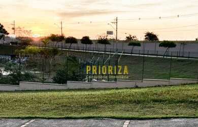 Imagem: O terreno possui 301m² de Área e está localizado em Green