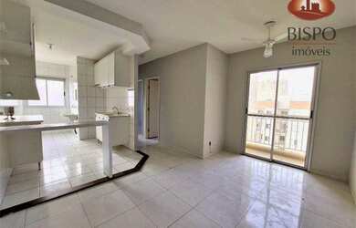 Imagem: O apartamento possui 2 Dormitórios, 1 Banheiro, 1 Vaga na garagem