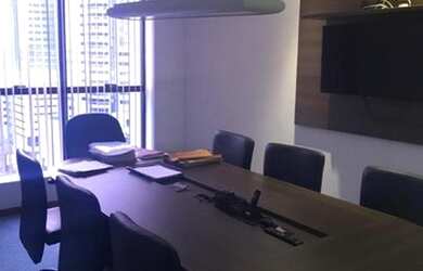 Imagem: O depósito possui 1 Vaga na garagem, 29m² de Área e está