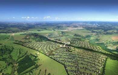 Imagem: O terreno possui 305m² de Área e está localizado em Terras