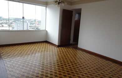 Imagem: O apartamento possui 2 Dormitórios, 1 Banheiro, 94m² de Área