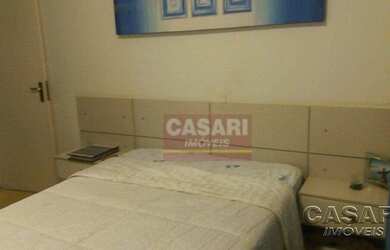 Imagem: O apartamento possui 3 Dormitórios, 1 Banheiro, 2 Vagas na