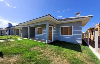 Imagem 1: Linda casa com 110 m², localizada no balneário Rondinha - Arroio do...