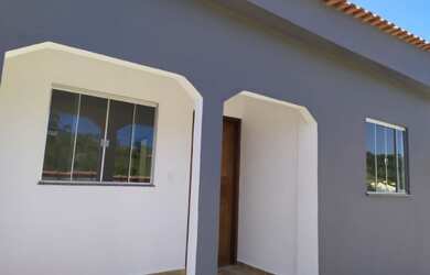 Imagem: A casa possui 3 Dormitórios, 1 Banheiro, 360m² de Área, Imóvel