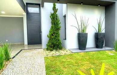 Imagem: A casa em condomínio possui 3 Dormitórios, 4 Banheiros, 2