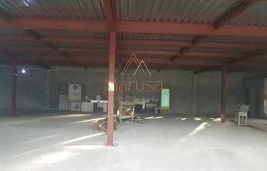 Imagem: O depósito possui 5 Vagas na garagem e 780m² de Área e está