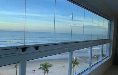 Imagem: O apartamento possui 3 Dormitórios, 2 Banheiros, 2 Vagas na