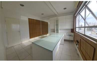 Imagem: O depósito possui 26m² de Área e está localizado em Centro