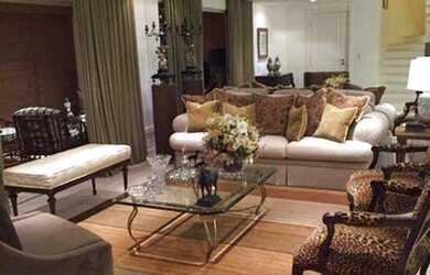 Imagem: A casa em condomínio possui 4 Dormitórios, 5 Banheiros, 4