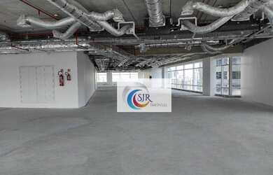 Imagem: O depósito possui 5 Vagas na garagem, 577m² de Área e está