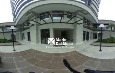 Imagem: O depósito possui 3 Vagas na garagem e 109m² de Área e está