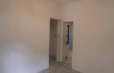 Imagem: A casa possui 2 Dormitórios, 1 Banheiro, 60m² de Área e