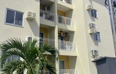 Imagem: O apartamento possui 3 Dormitórios, 1 Banheiro, 1 Vaga na garagem