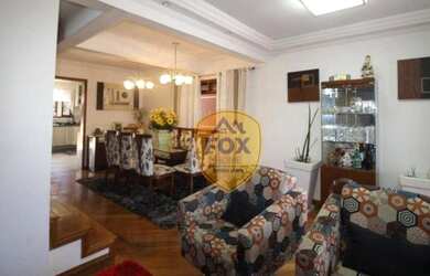 Imagem: A casa possui 3 Dormitórios, 3 Banheiros, 3 Vagas na garagem