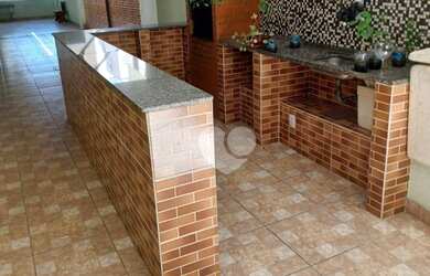 Imagem: O apartamento possui 2 Dormitórios, 2 Banheiros, 1 Vaga na