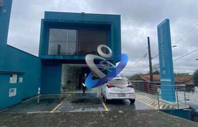 Imagem: O depósito possui 5 Vagas na garagem, 500m² de Área e está