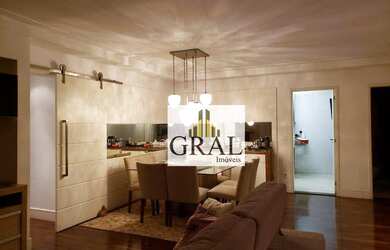 Imagem: O apartamento possui 3 Dormitórios, 3 Banheiros, 4 Vagas na