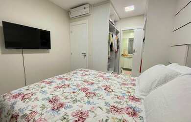 Imagem: O apartamento possui 2 Dormitórios, 1 Banheiro, 1 Vaga na garagem