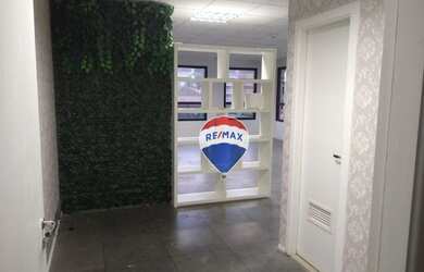 Imagem: O depósito possui 1 Vaga na garagem, 78m² de Área e está