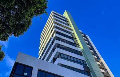 Imagem: O depósito possui 4 Vagas na garagem e 250m² de Área e está