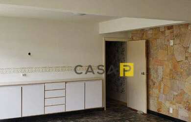 Imagem: O depósito possui 5 Vagas na garagem, 260m² de Área e está